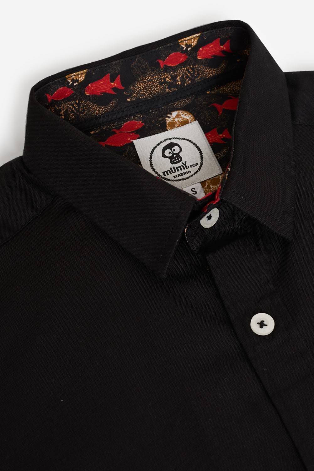 ADULT'S PRINTED SHIRT CLASSIC LINE B. SKULLS AND FISHES
